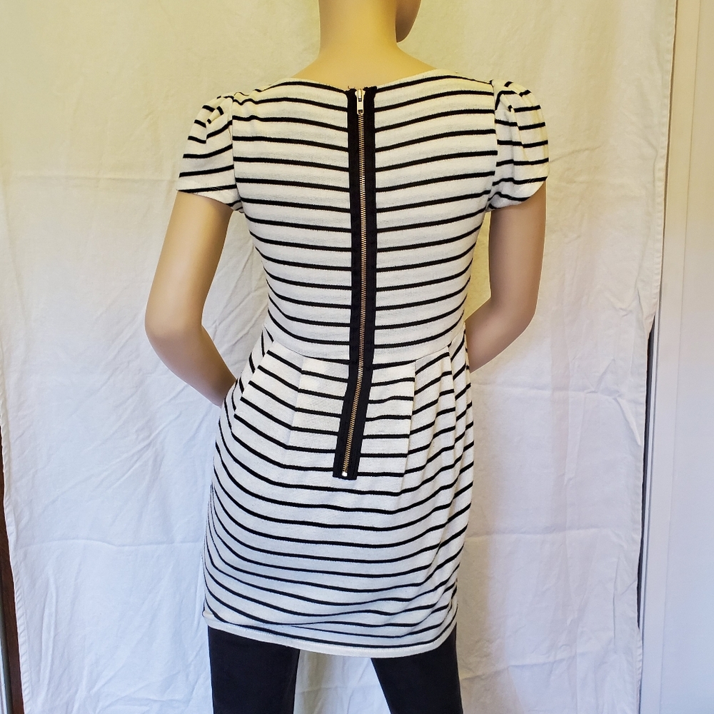 Forever 21 Striped Tunic Top - Picture 5 of 5